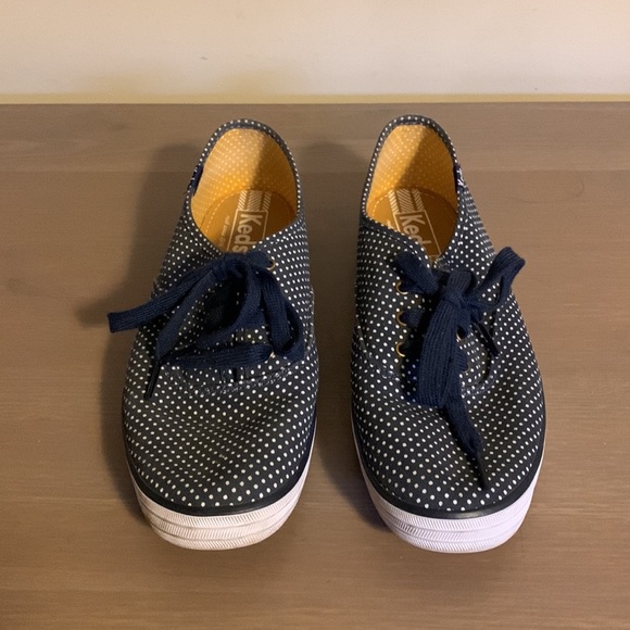 Keds Blue and White Polka Dot Canvas Shoes - Women’s Size 8.5 - Picture 3 of 7